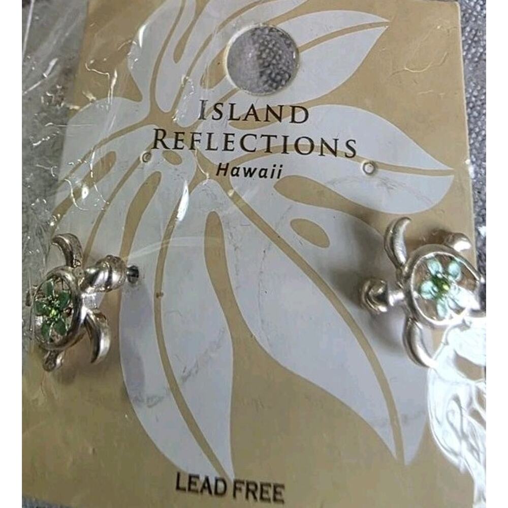 Island Reflections Hawaii Turtle Pierced Earrings New In Package Studs